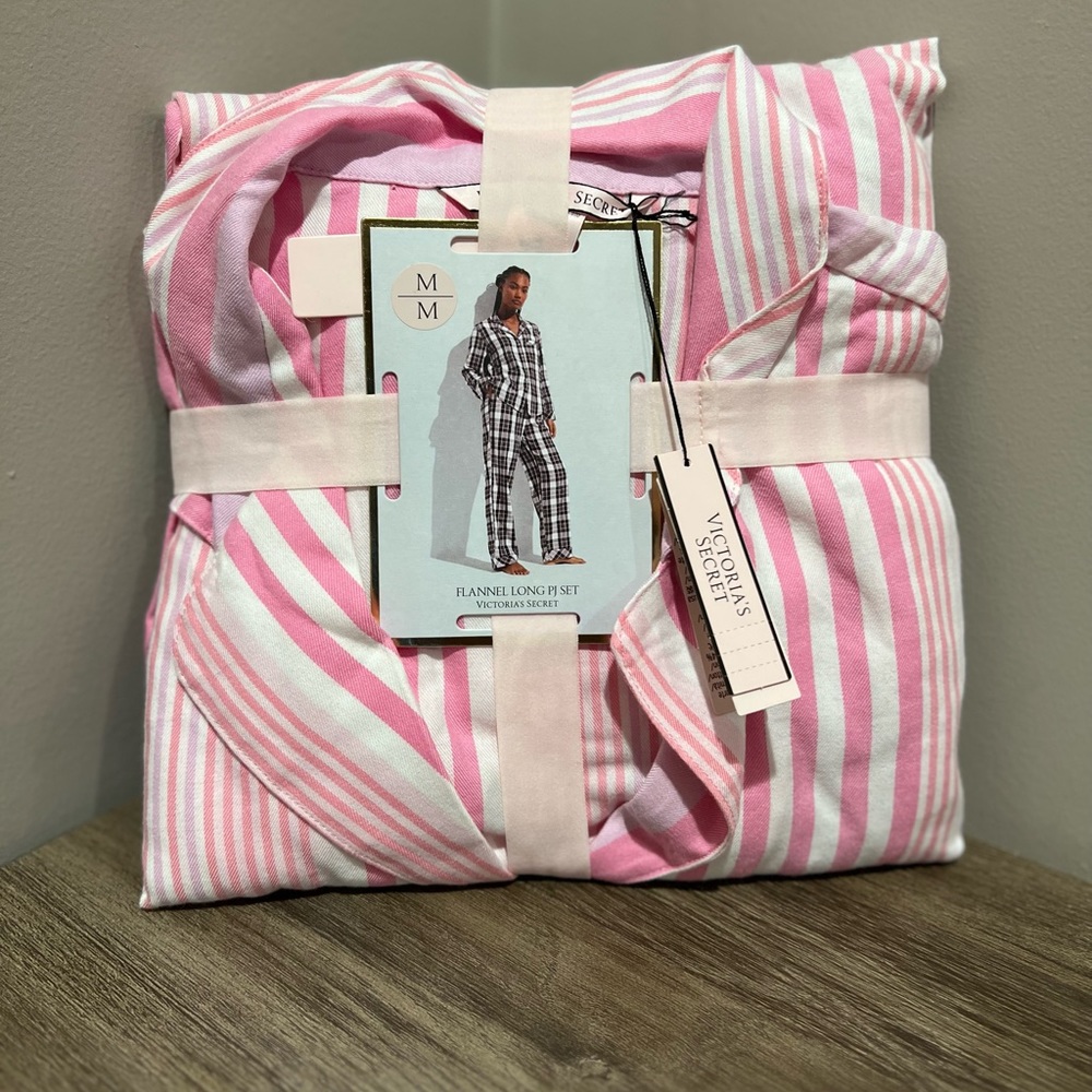 Nwt Victoria’s Secret pj set